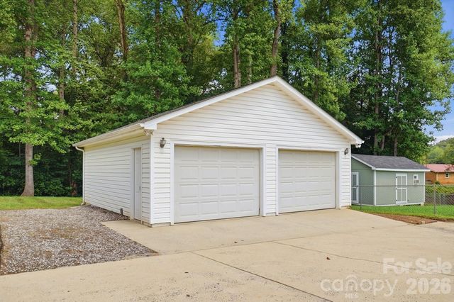 2050 Brownstone Court, Gastonia, NC 28054