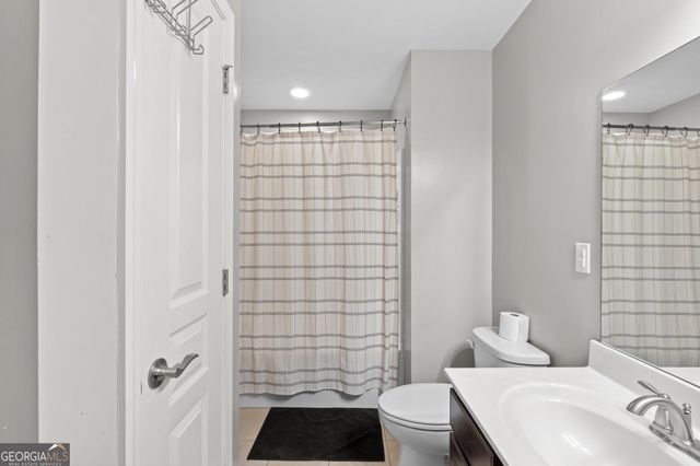 202 Roundwood Way, Peachtree City, GA 30269