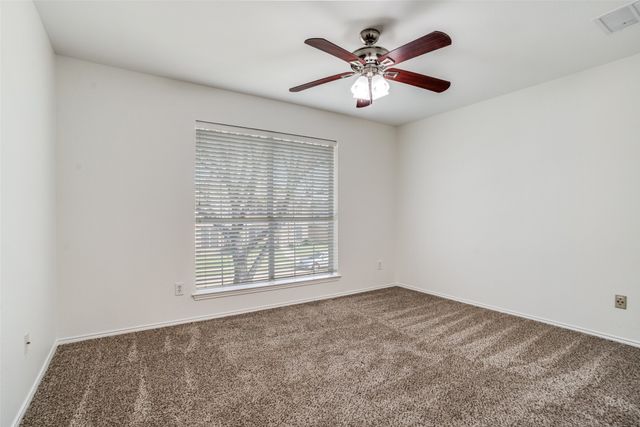 1260 McMahan Drive, Lewisville, TX 75077