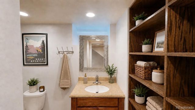 1217 S University Boulevard, Denver, CO 80210