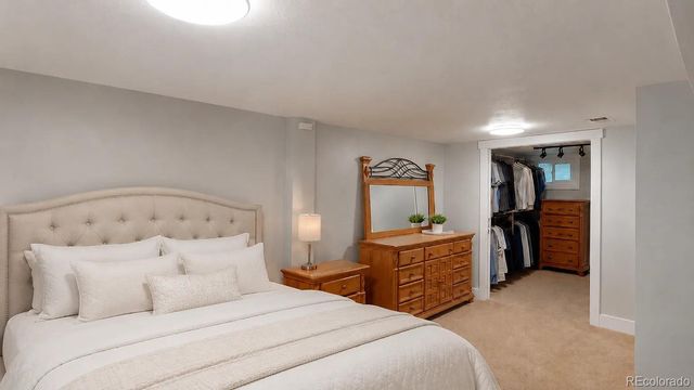 1217 S University Boulevard, Denver, CO 80210