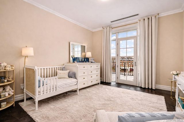 3000 Royal Court 3308, North Hills, NY 11040