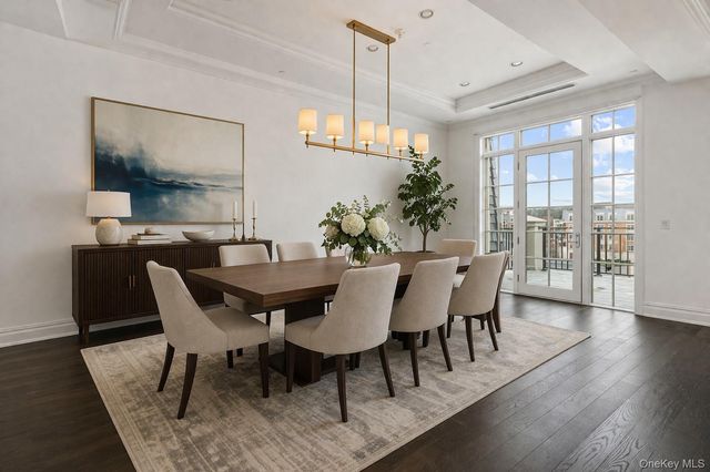 3000 Royal Court 3308, North Hills, NY 11040