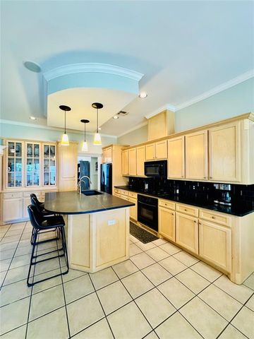 17004 Kemble Lane, Edmond, OK 73012