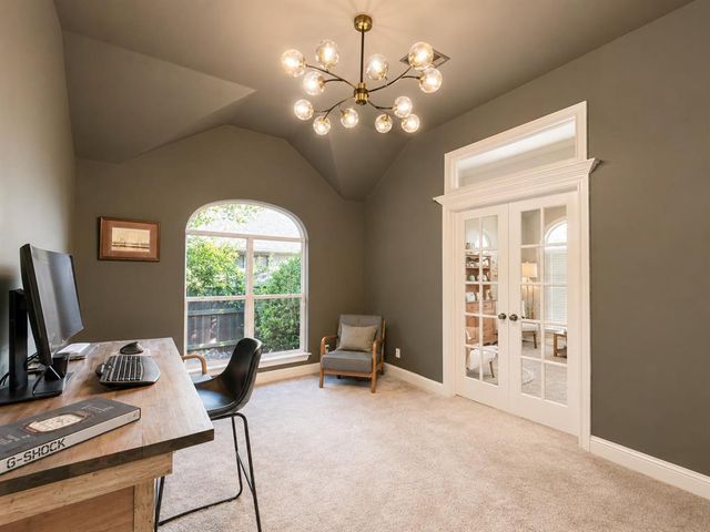17004 Kemble Lane, Edmond, OK 73012