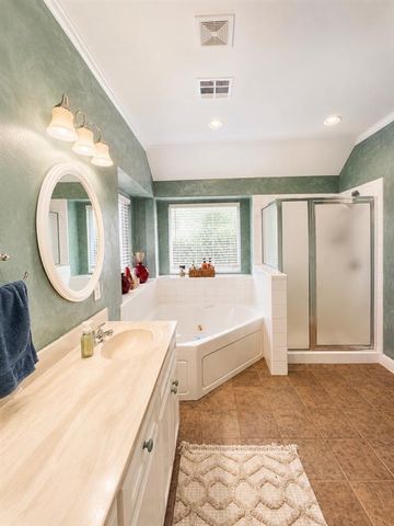 17004 Kemble Lane, Edmond, OK 73012