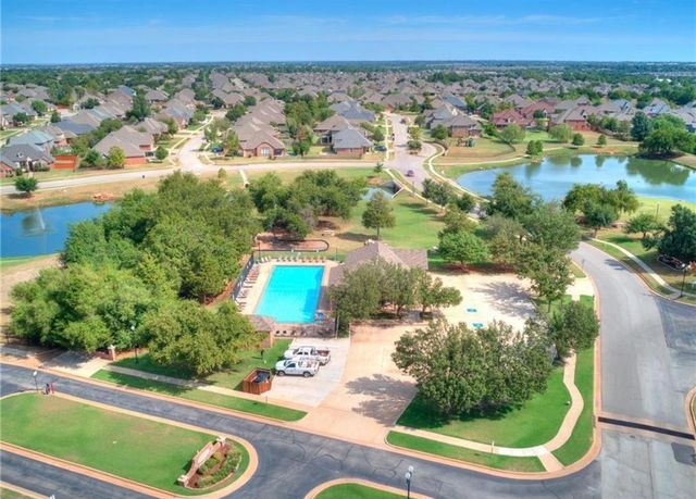 17004 Kemble Lane, Edmond, OK 73012
