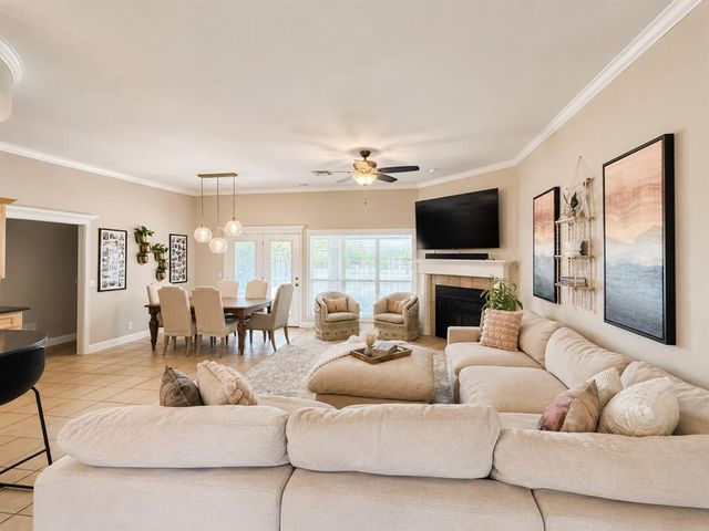 17004 Kemble Lane, Edmond, OK 73012