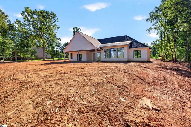 108 Indian Ridge Drive, Laurens, SC 29630