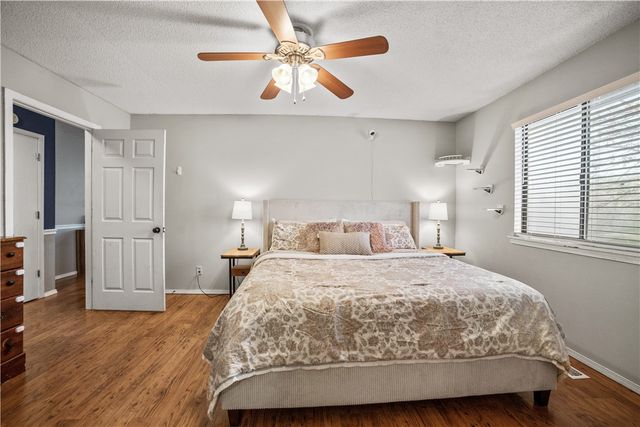 1 Stringer Lane, Bella Vista, AR 72715