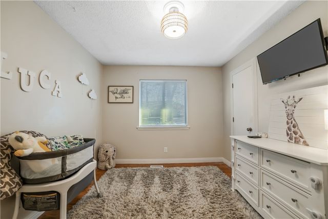 1 Stringer Lane, Bella Vista, AR 72715