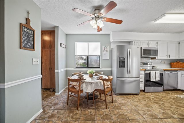 1 Stringer Lane, Bella Vista, AR 72715