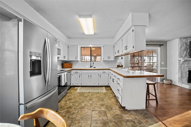 1 Stringer Lane, Bella Vista, AR 72715