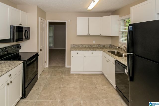 1337 3RD AVENUE SW, Alabaster, AL 35007