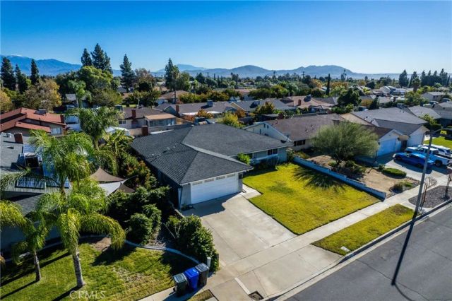 839 S Aspen, Bloomington, CA 92316