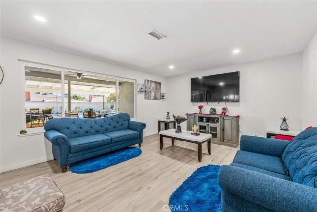 839 S Aspen, Bloomington, CA 92316