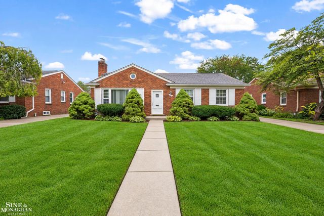 1023 Somerset Avenue, Grosse Pointe Park, MI 48230