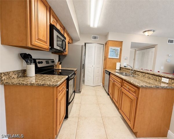2070 Arbour Walk CIR 3214, Naples, FL 34109