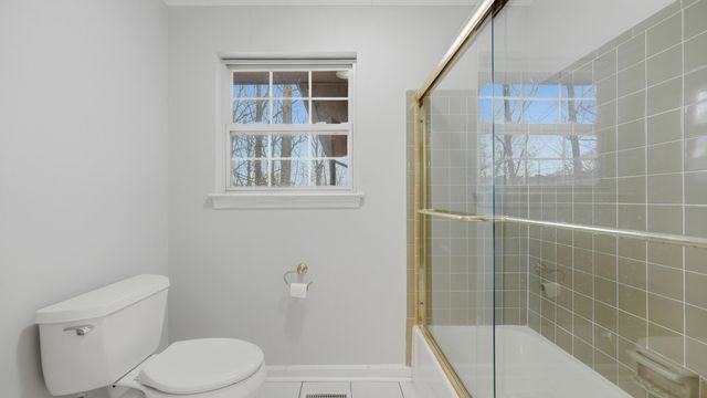 6424 Ridge Lake Road, Hixson, TN 37343