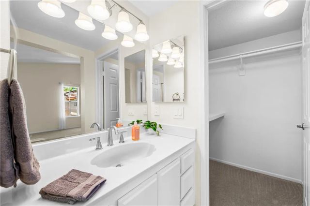 12525 Pinehurst, El Monte, CA 91732