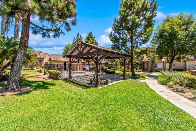 12525 Pinehurst, El Monte, CA 91732