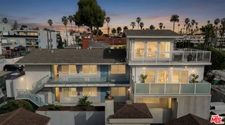 16 38th Place, Long Beach, CA 90803