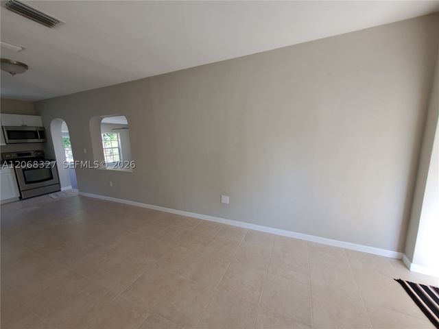 70 NW 33rd St, Miami, FL 33127