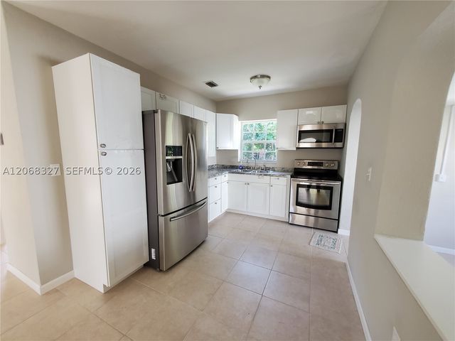 70 NW 33rd St, Miami, FL 33127