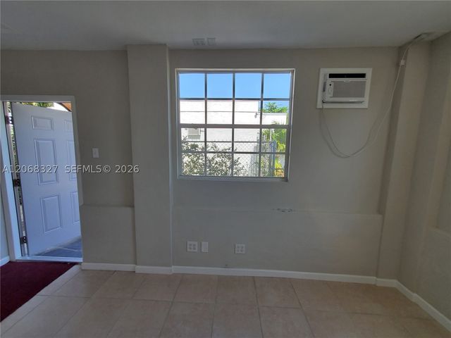 70 NW 33rd St, Miami, FL 33127