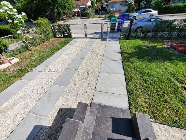 70 NW 33rd St, Miami, FL 33127