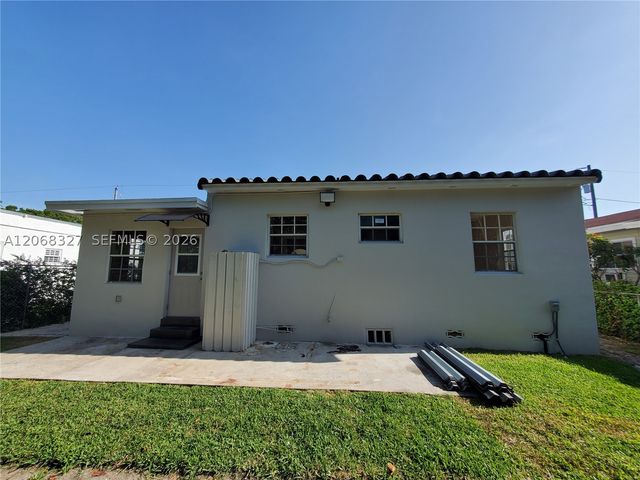 70 NW 33rd St, Miami, FL 33127