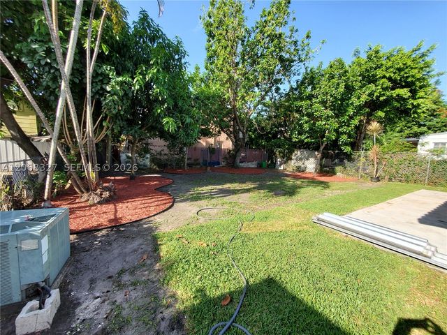 70 NW 33rd St, Miami, FL 33127