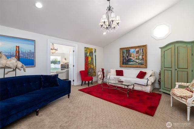 733 Maple Avenue, La Conner, WA 98257