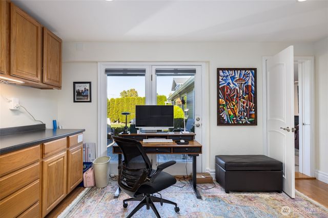 733 Maple Avenue, La Conner, WA 98257