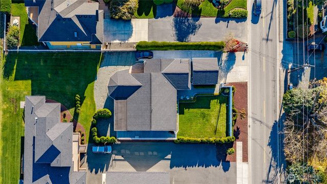 733 Maple Avenue, La Conner, WA 98257