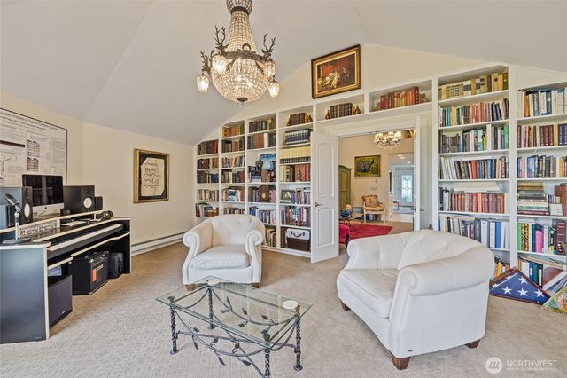 733 Maple Avenue, La Conner, WA 98257