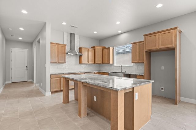 4421 George Loop NE, Rio Rancho, NM 87144