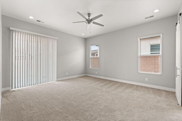 4421 George Loop NE, Rio Rancho, NM 87144