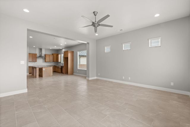 4421 George Loop NE, Rio Rancho, NM 87144