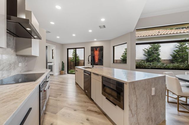 2658 Players Court, Wellington, FL 33414