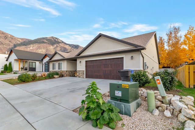 785 E 1975 N, North Ogden, UT 84414