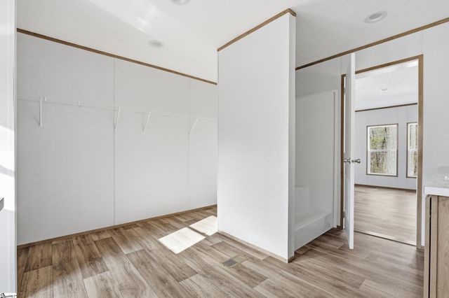 112 Kinston Drive, Easley, SC 29640