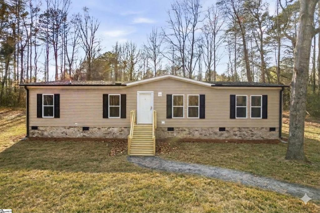 112 Kinston Drive, Easley, SC 29640