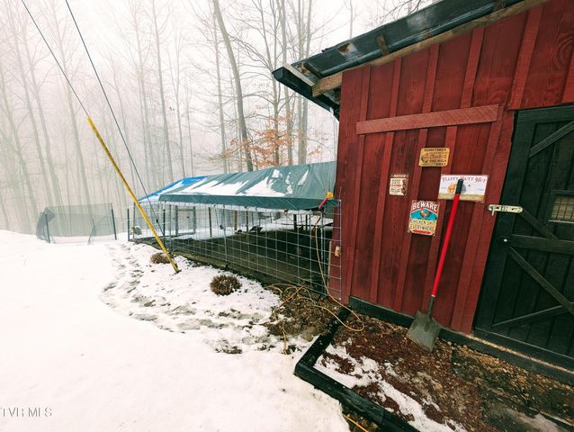 4887 The Lake Road, Clintwood, VA 24228