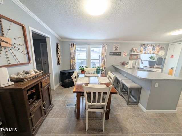 4887 The Lake Road, Clintwood, VA 24228