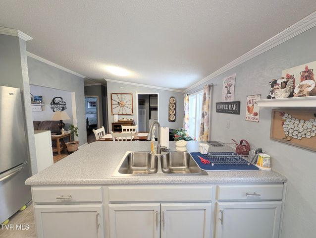 4887 The Lake Road, Clintwood, VA 24228