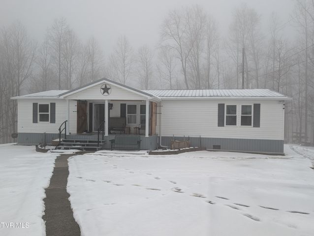 4887 The Lake Road, Clintwood, VA 24228