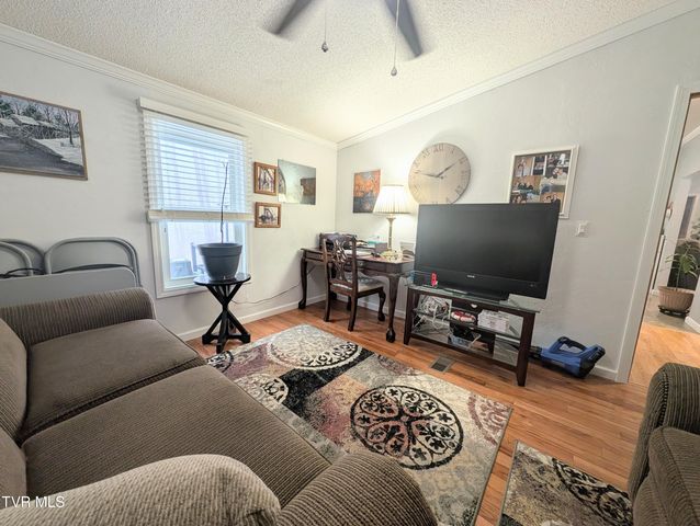 4887 The Lake Road, Clintwood, VA 24228