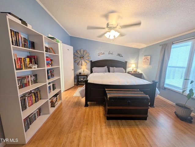 4887 The Lake Road, Clintwood, VA 24228