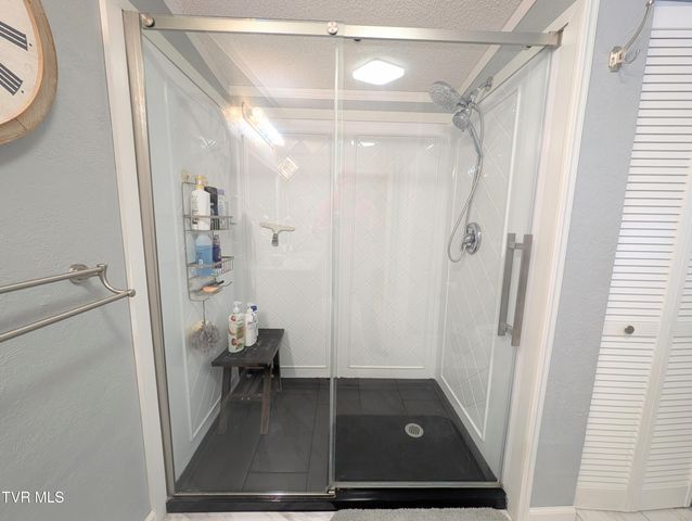 4887 The Lake Road, Clintwood, VA 24228